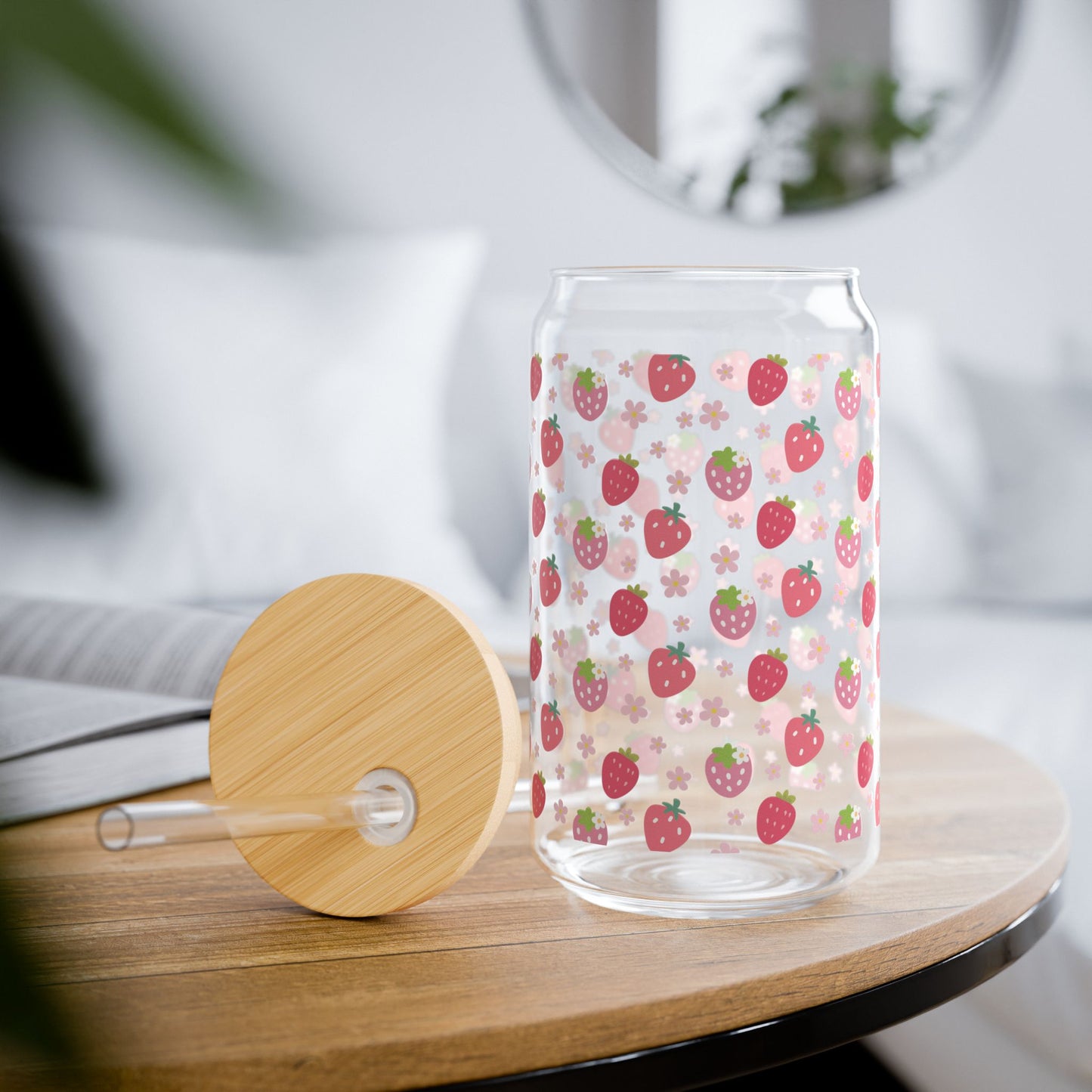 Strawberries and Daisies Sipper Glass 16 oz